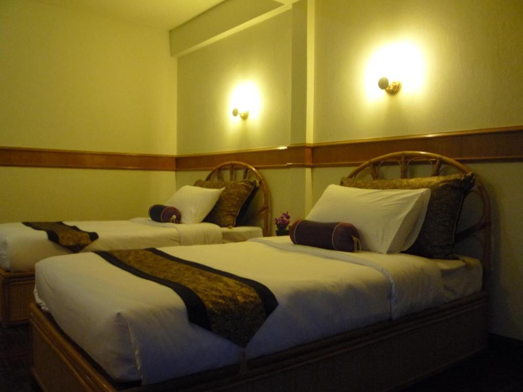 Pen Villa Hotel, Surin Beach - Sha Extra Plus Exterior photo