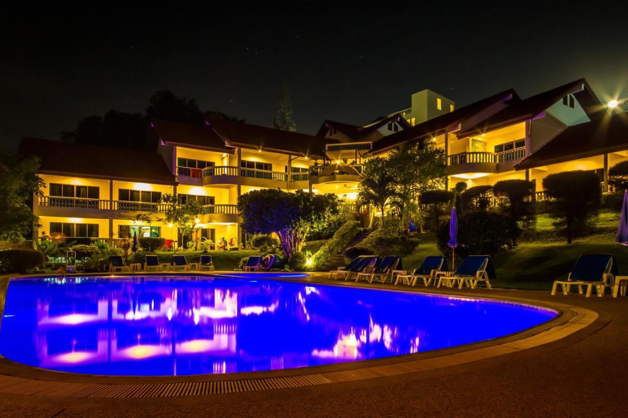 Pen Villa Hotel, Surin Beach - Sha Extra Plus Exterior photo